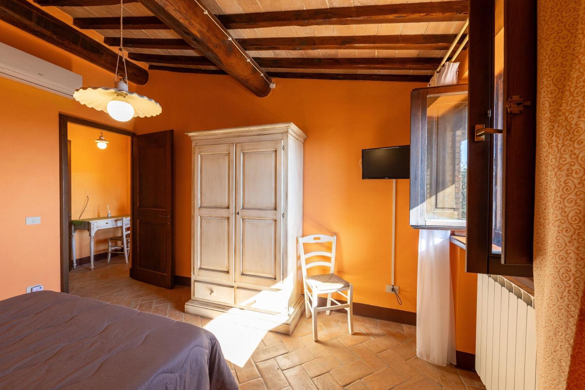 Agriturismo Fraschetta มอนตาลชิโน ภายนอก รูปภาพ