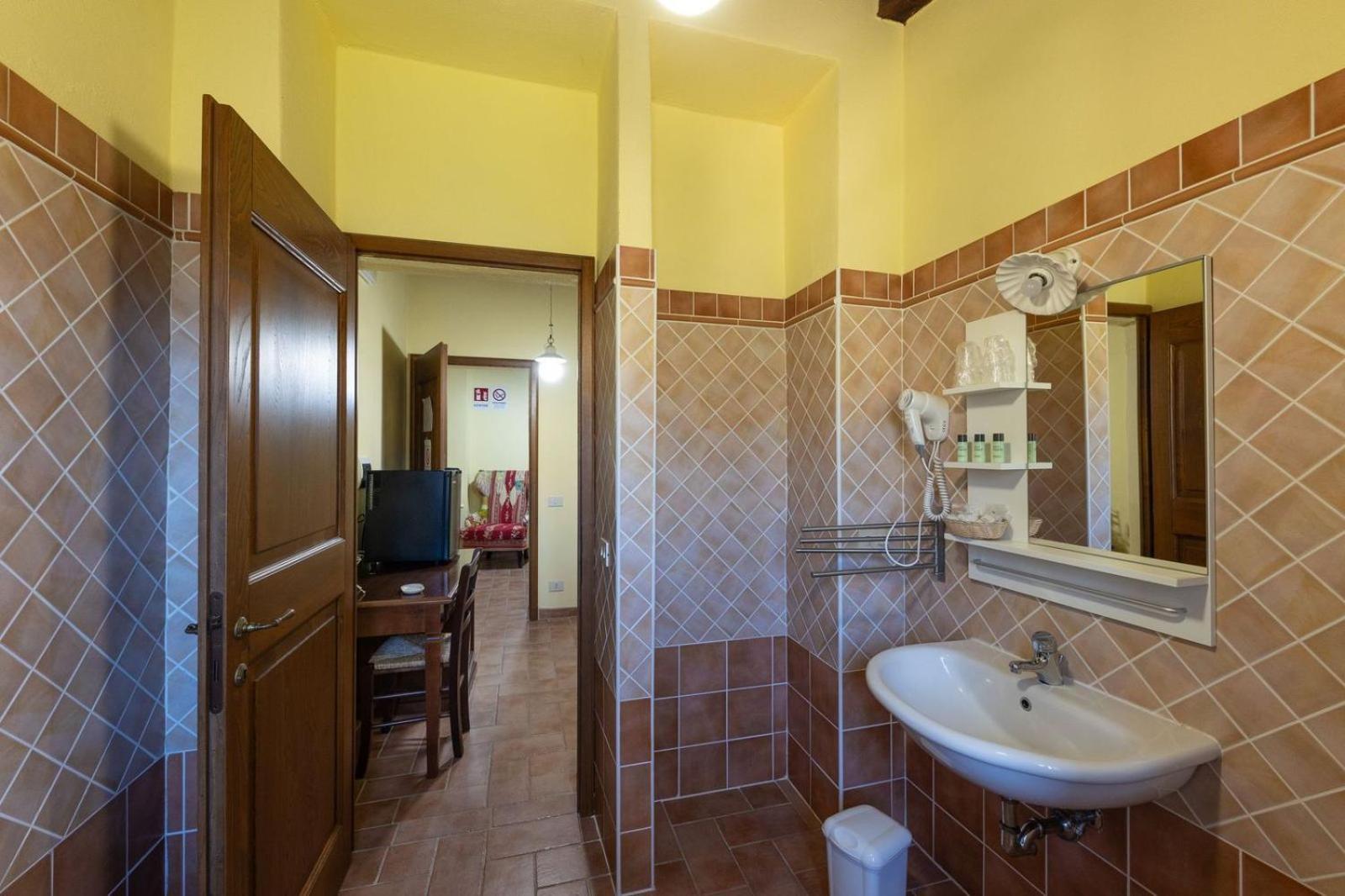 Agriturismo Fraschetta มอนตาลชิโน ภายนอก รูปภาพ