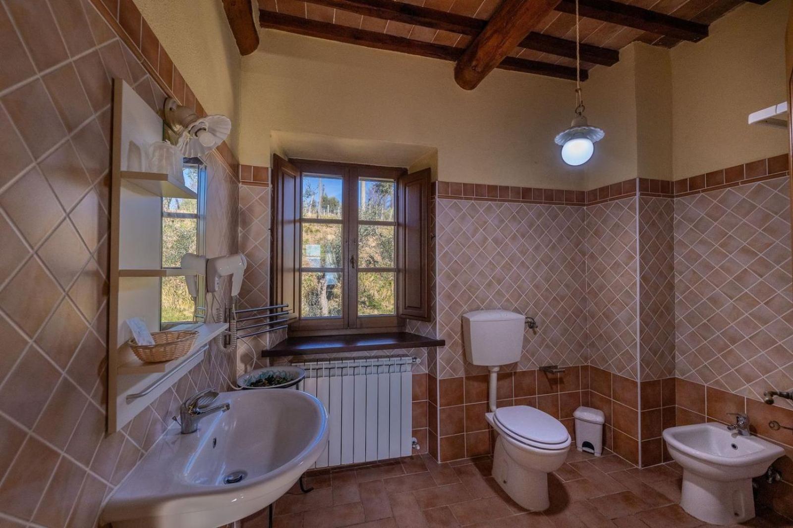 Agriturismo Fraschetta มอนตาลชิโน ภายนอก รูปภาพ
